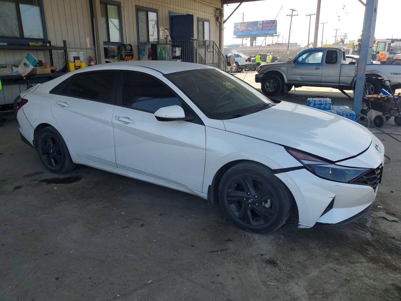 Hyundai ELANTRA Sel