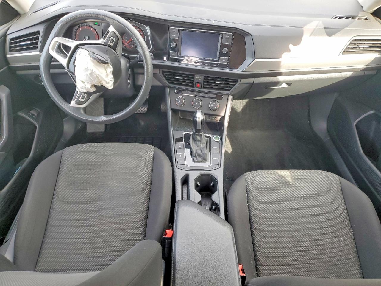 Volkswagen Jetta S