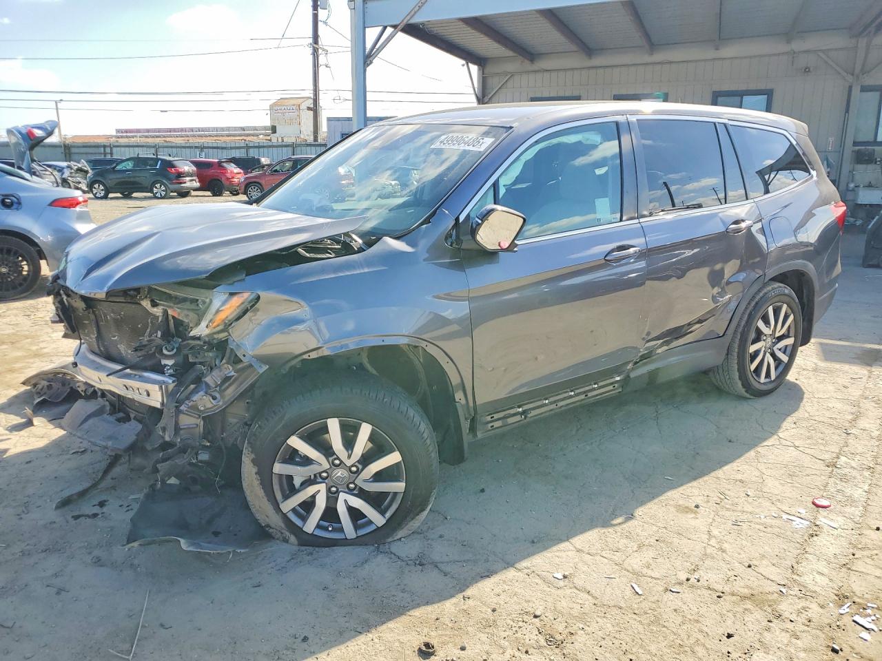 Salvage Honda Pilot Image