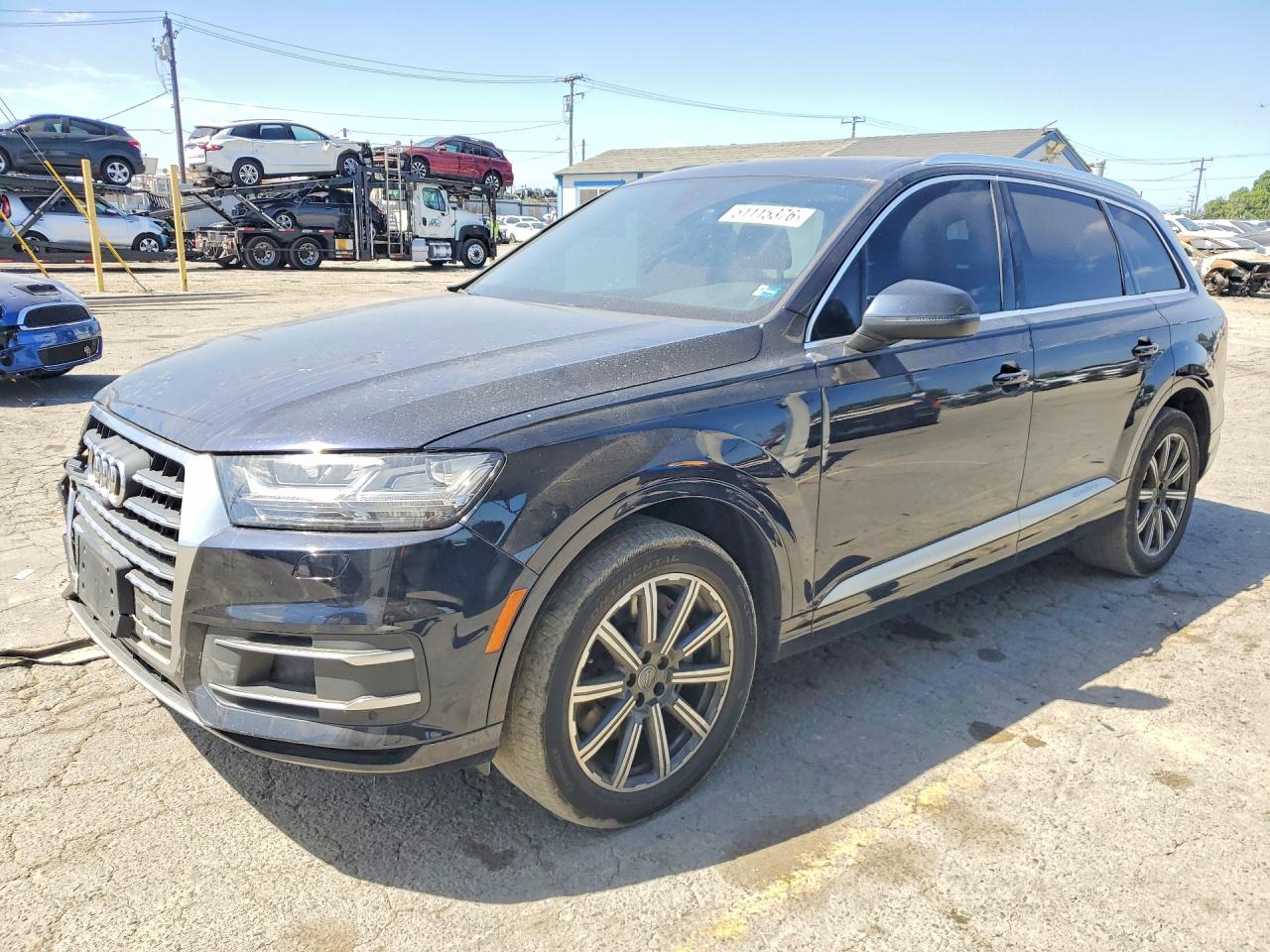 Salvage Audi Q7 Image