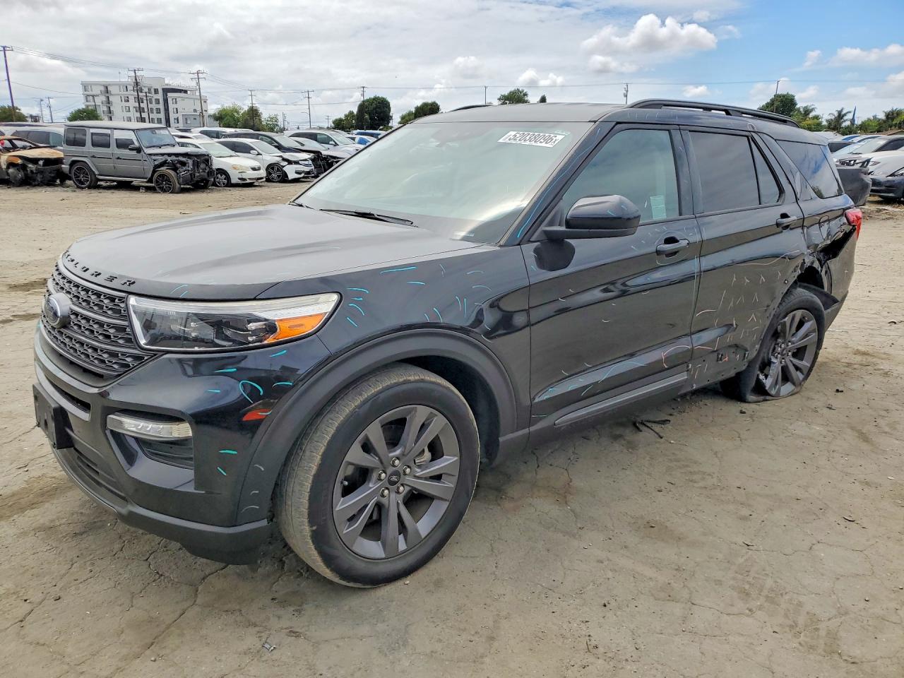 Salvage Ford Explorer Image
