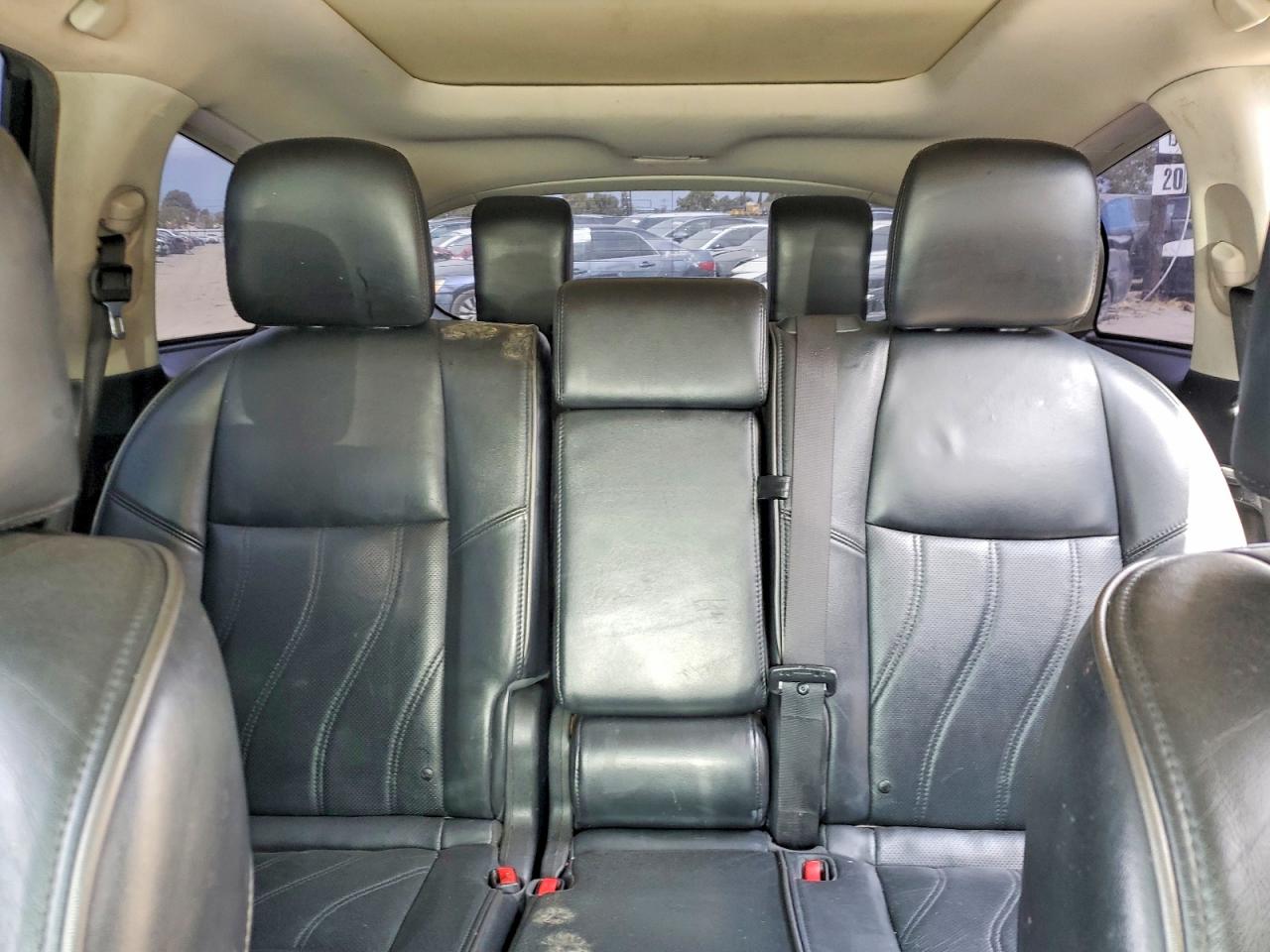 INFINITI JX35 Base