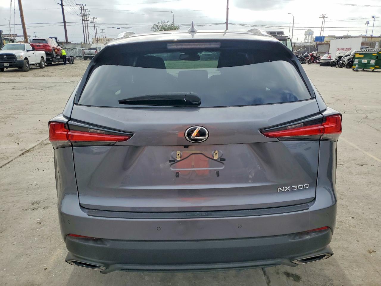 Lexus NX Base