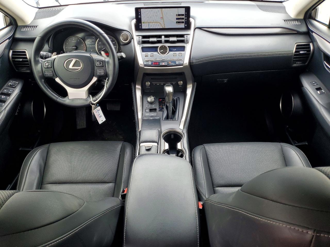 Lexus NX Base