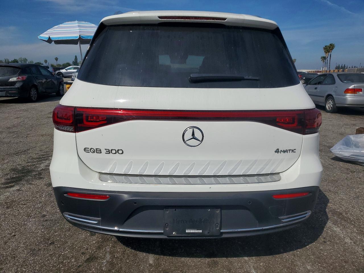 Mercedes-Benz EQB 300 4matic