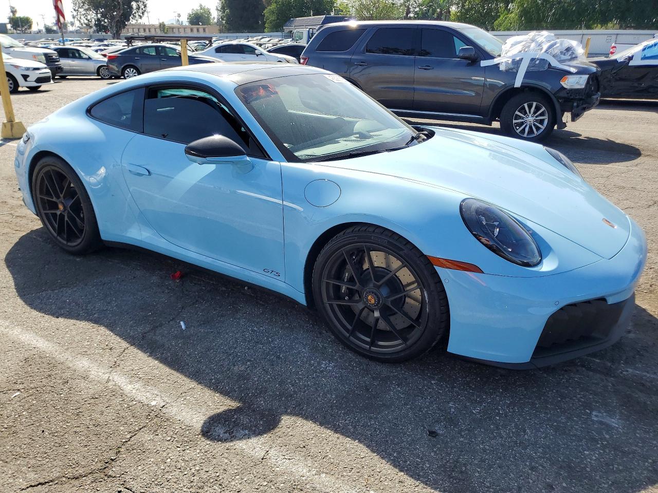 Porsche 911 Carrera Gts