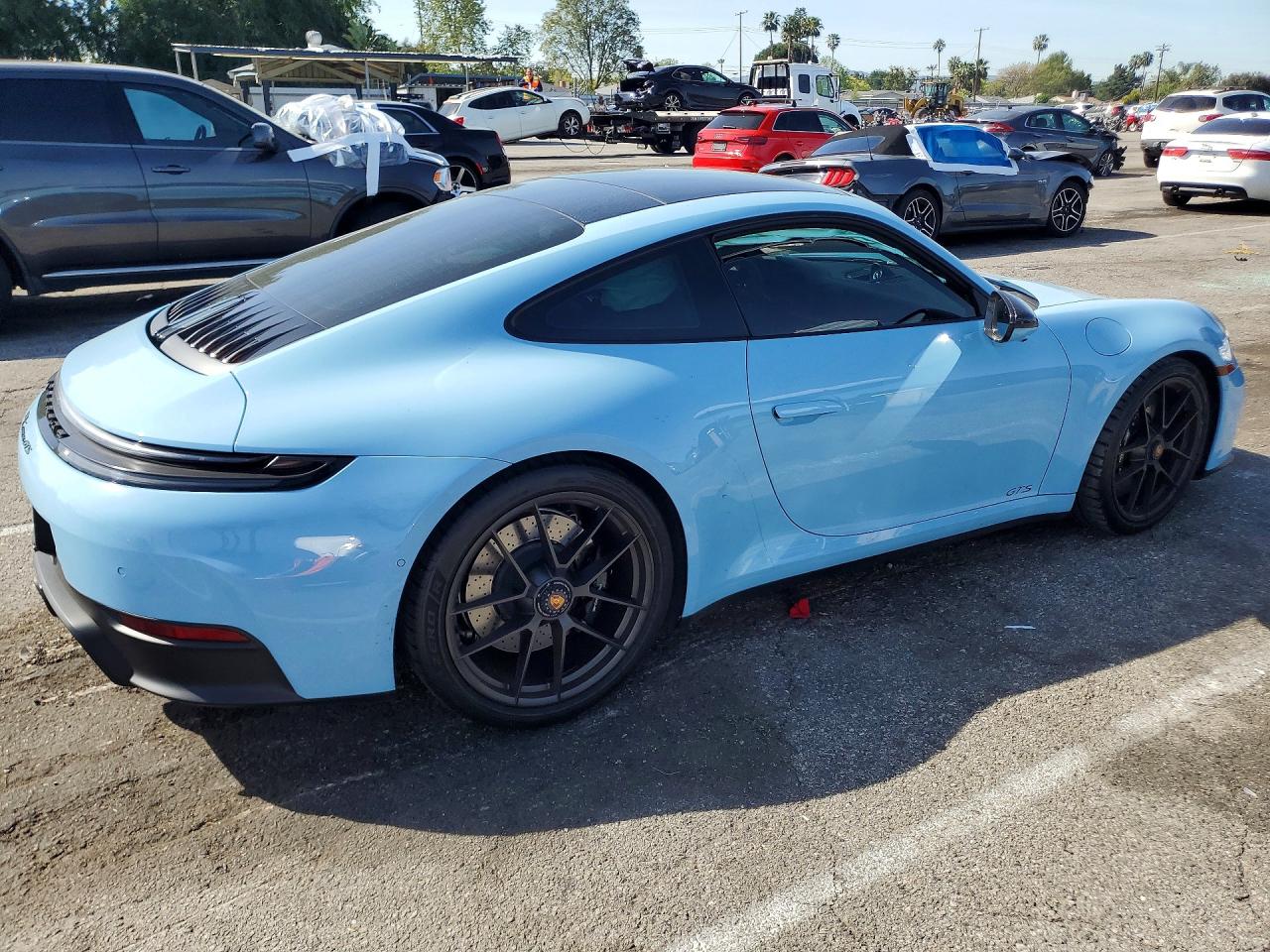 Porsche 911 Carrera Gts