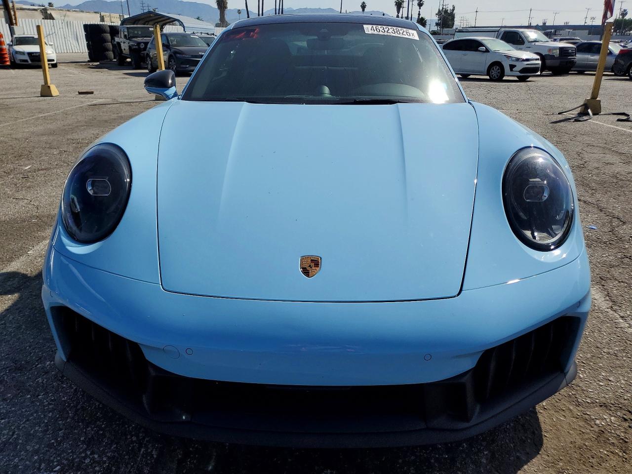 Porsche 911 Carrera Gts