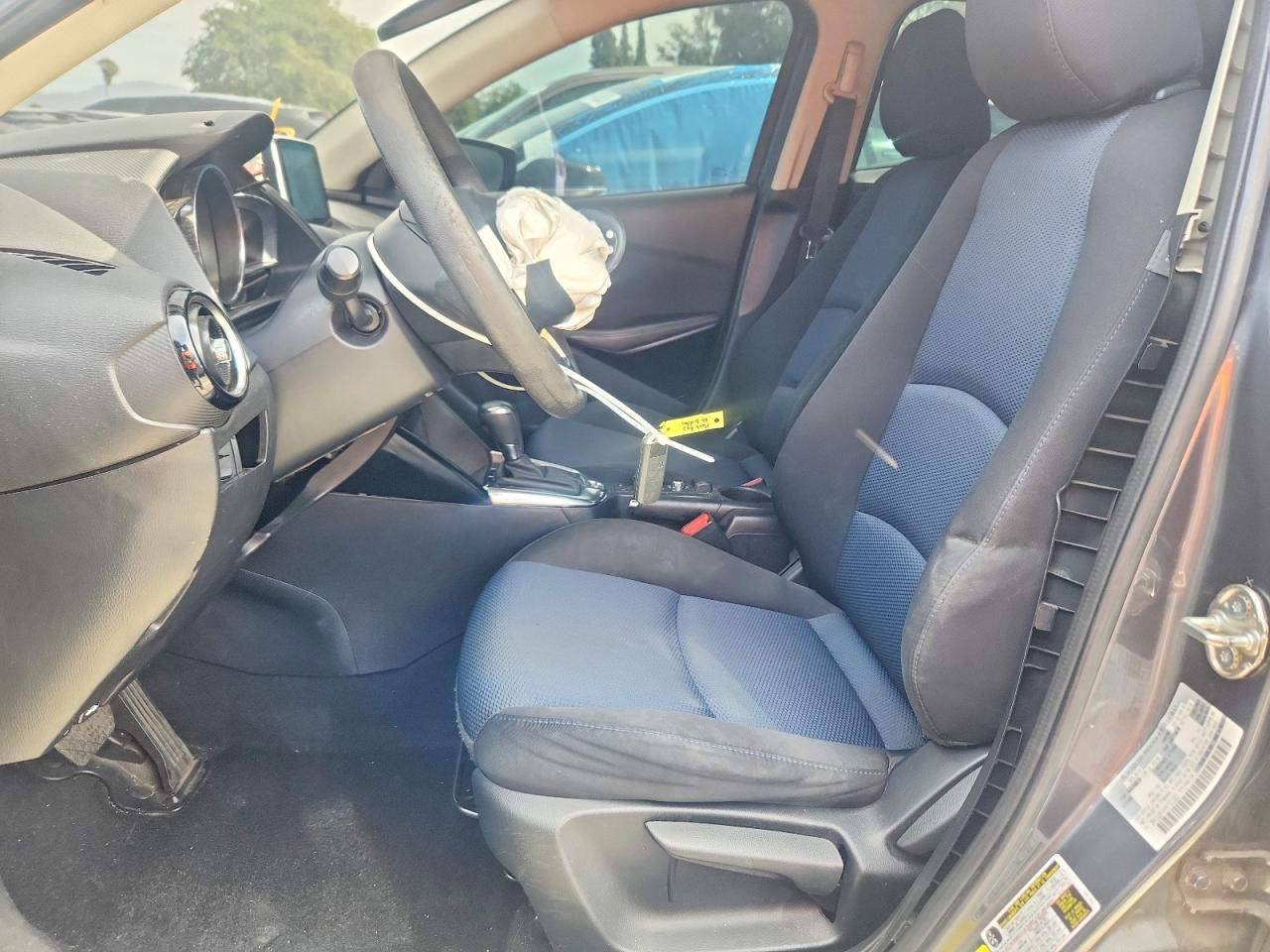 Toyota Yaris Base