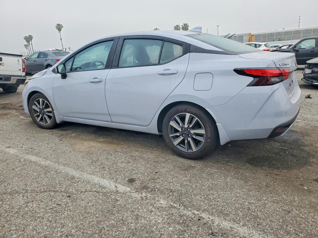 Nissan Versa Sv