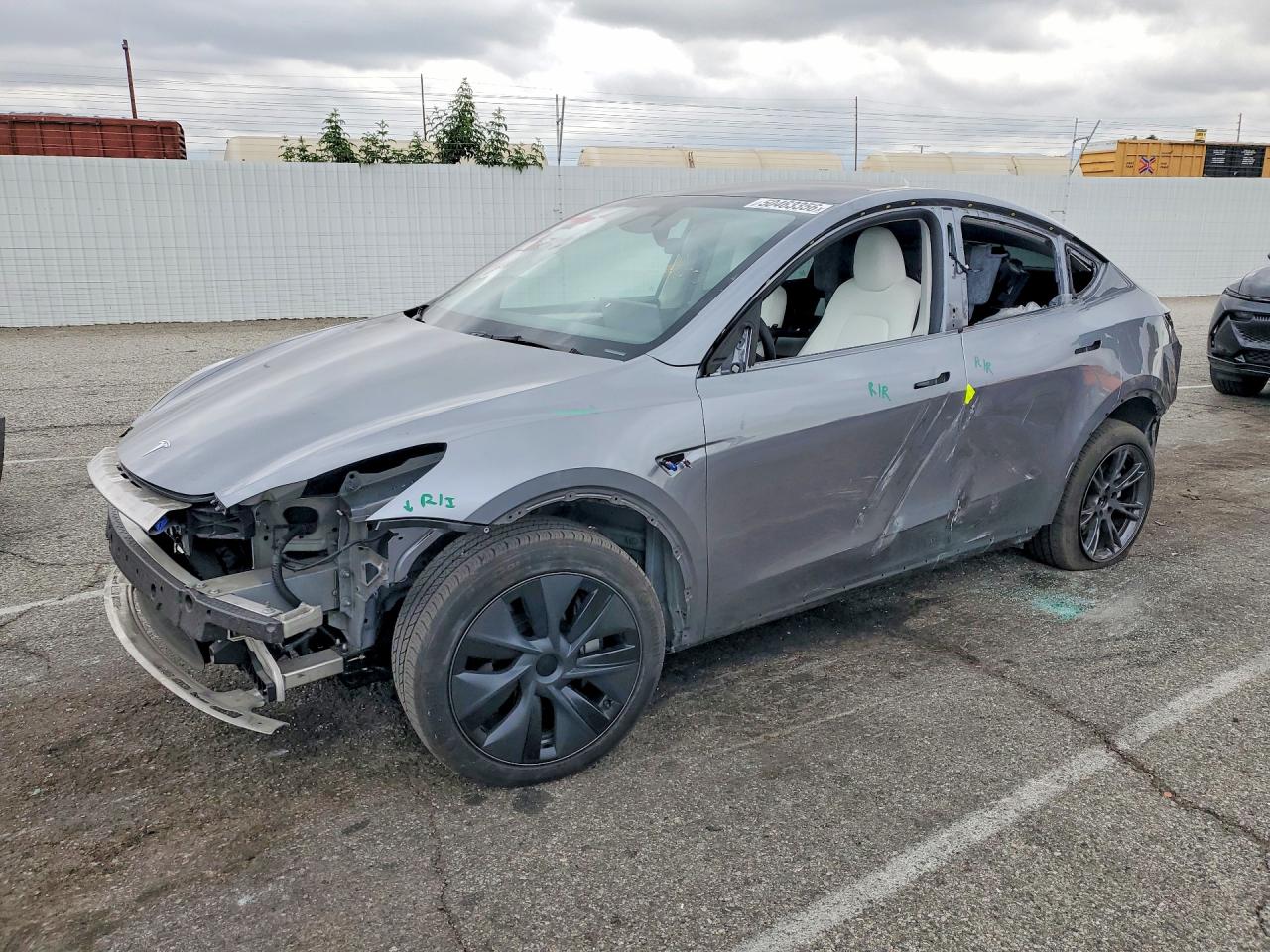 Salvage Tesla Model Y Image