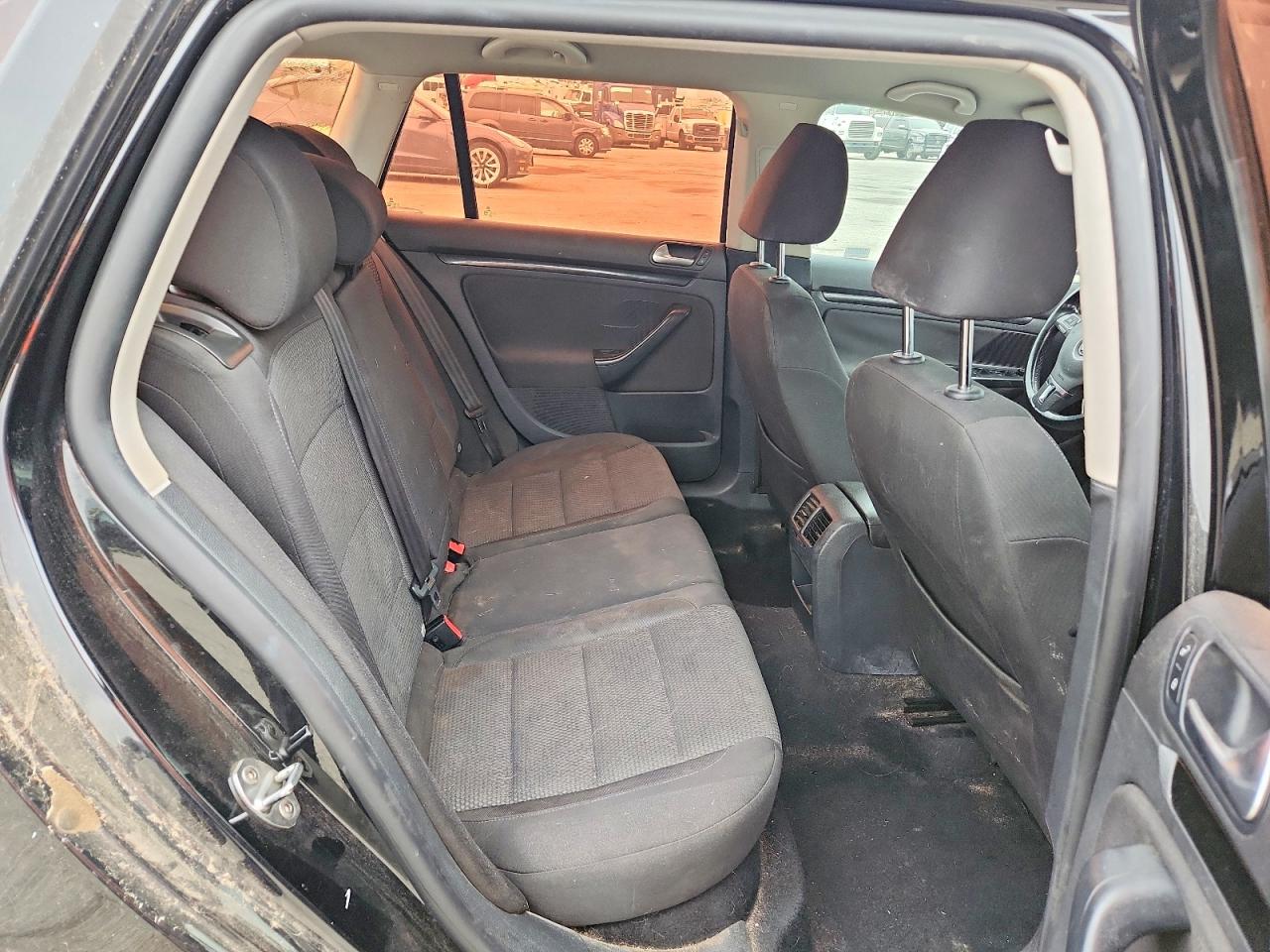 Volkswagen Jetta S