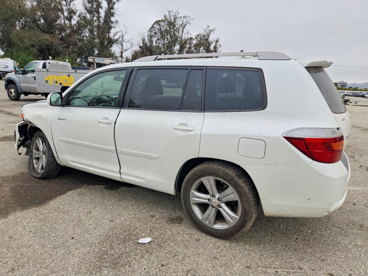 Toyota Highlander Sport