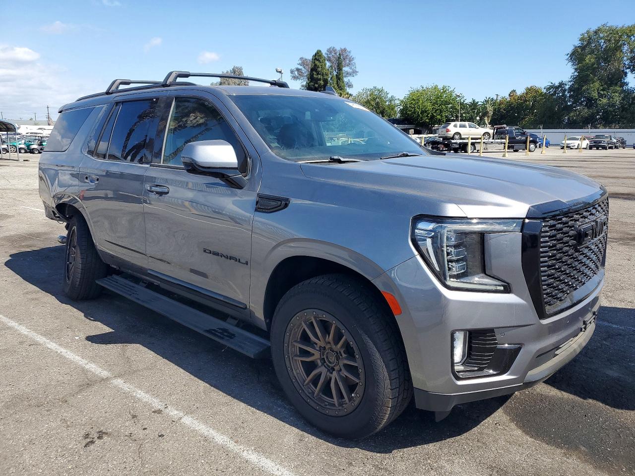 GMC Yukon Denali
