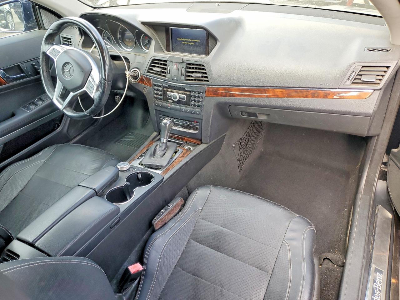 Mercedes-Benz E-Class 550