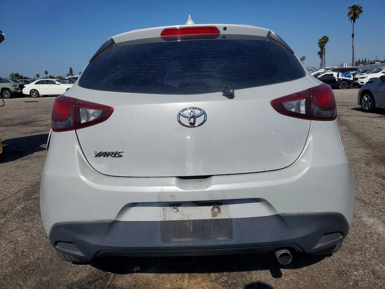 Toyota Yaris Le