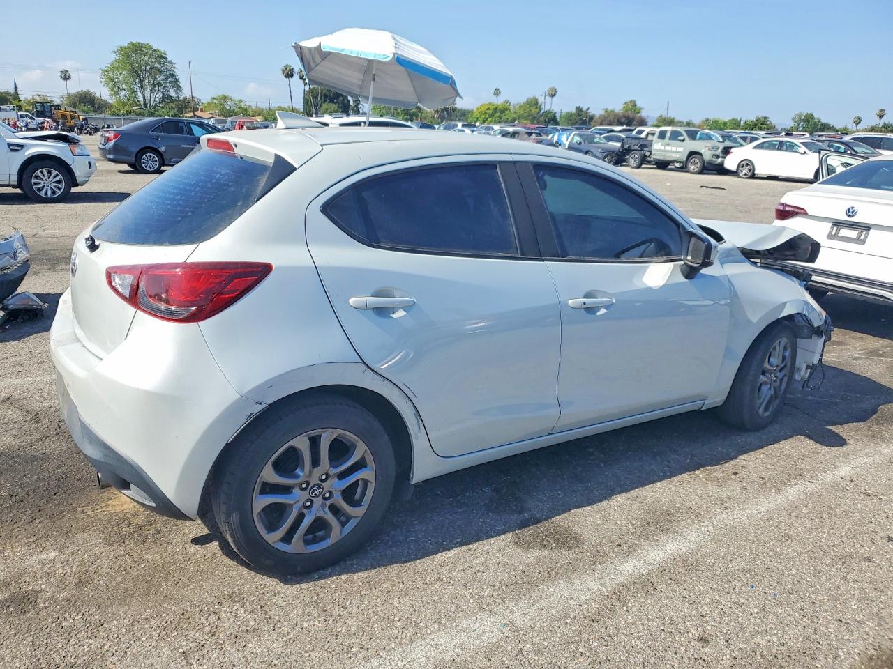 Toyota Yaris Le