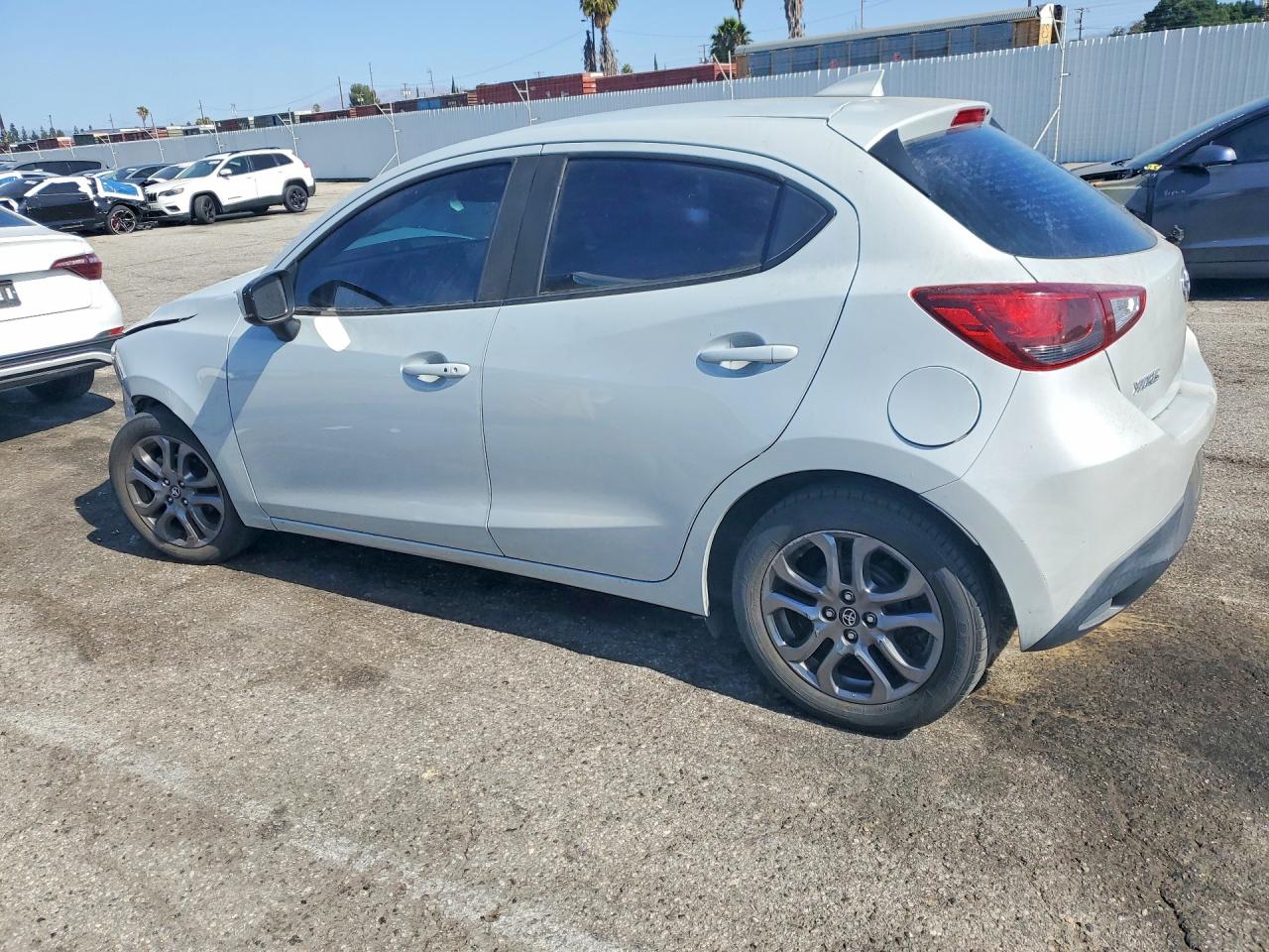 Toyota Yaris Le