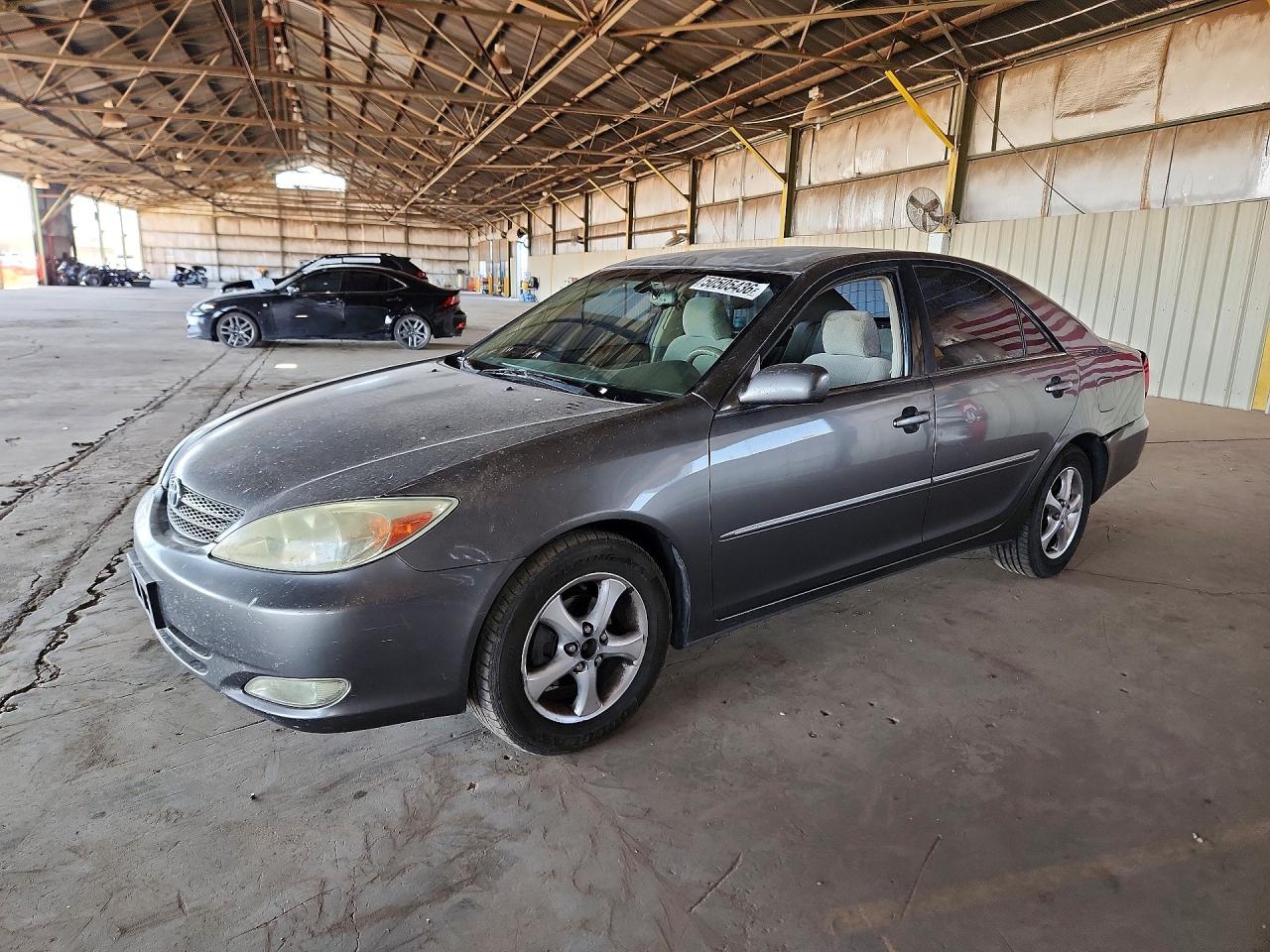 Salvage Toyota Camry Image
