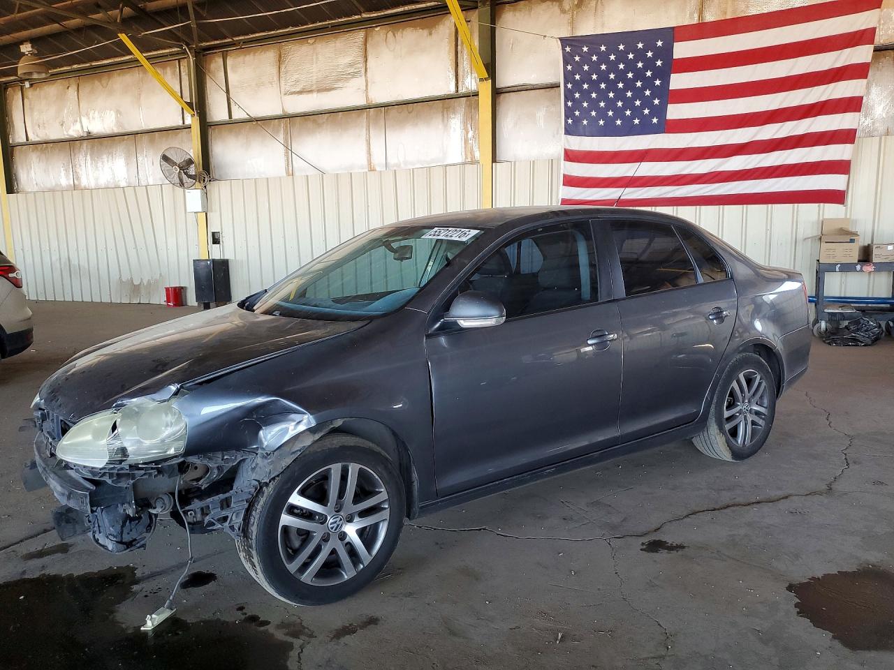 Salvage Volkswagen Jetta Image