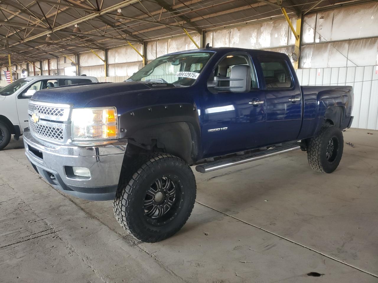 Salvage Chevrolet Silverado Image