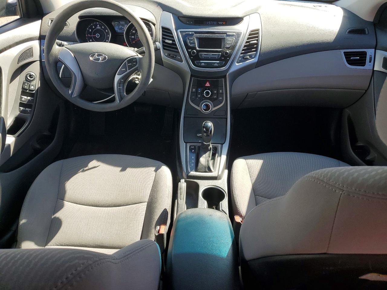 Hyundai ELANTRA Se