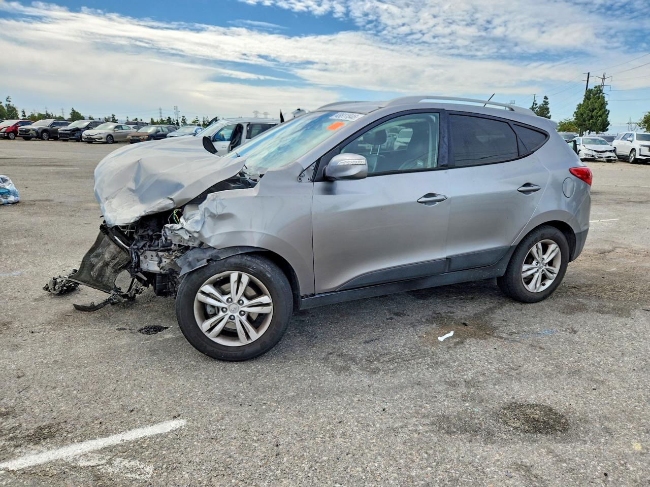 Salvage Hyundai TUCSON Image