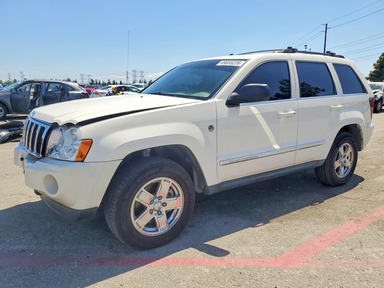 Salvage Jeep Cherokee Image
