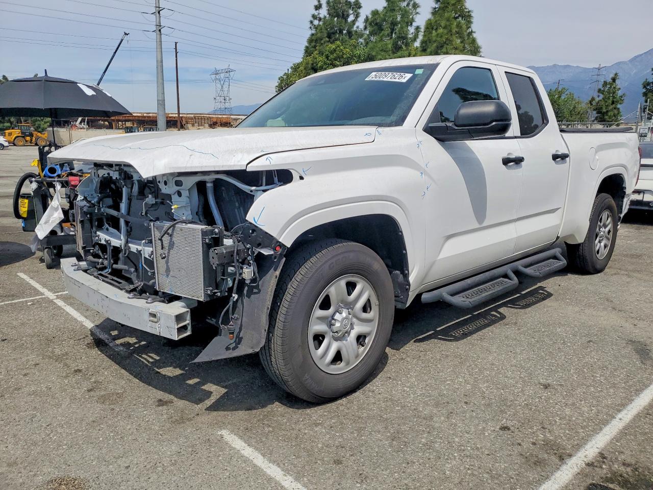 Salvage Toyota Tundra Image