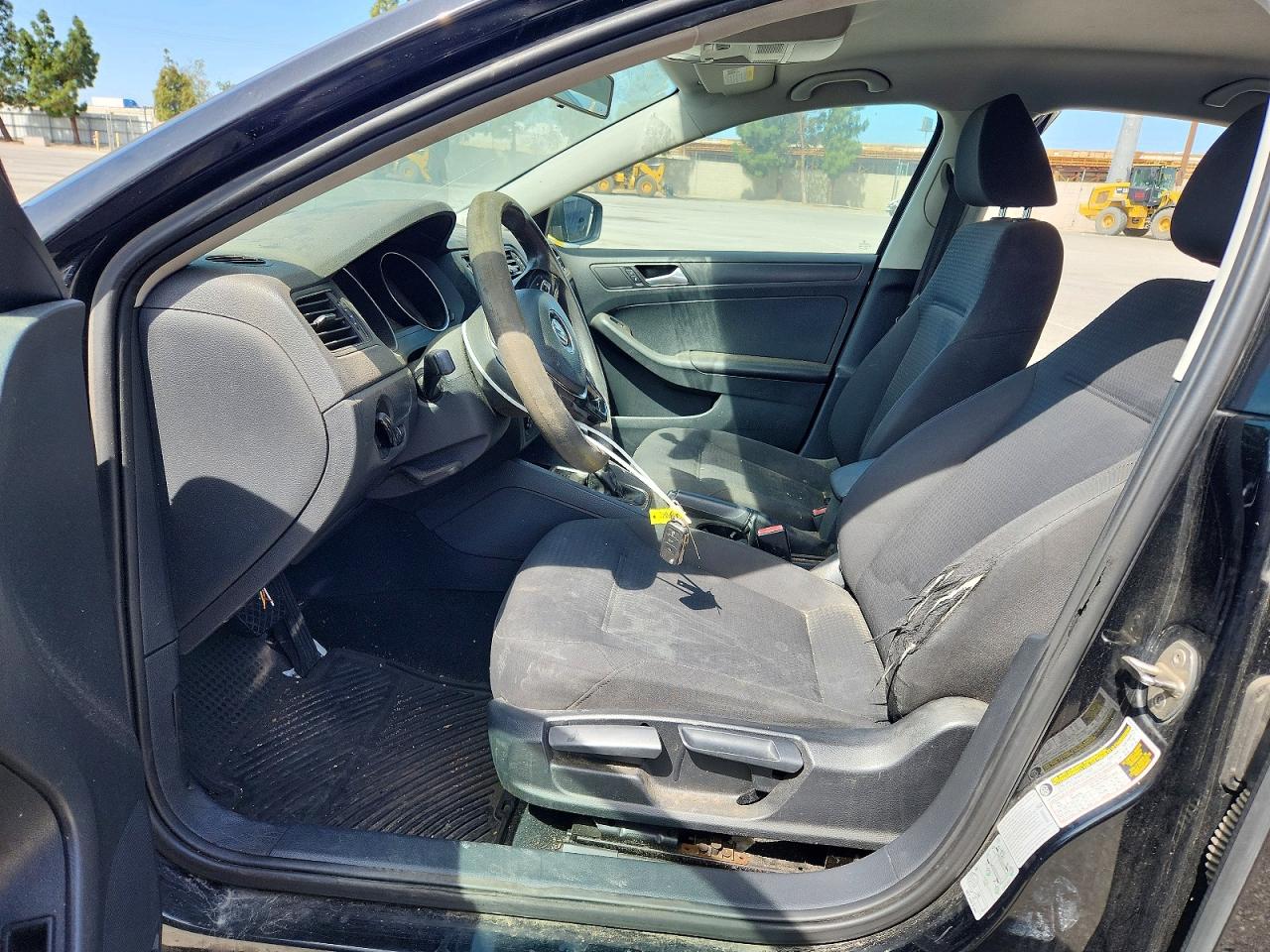Volkswagen Jetta Base