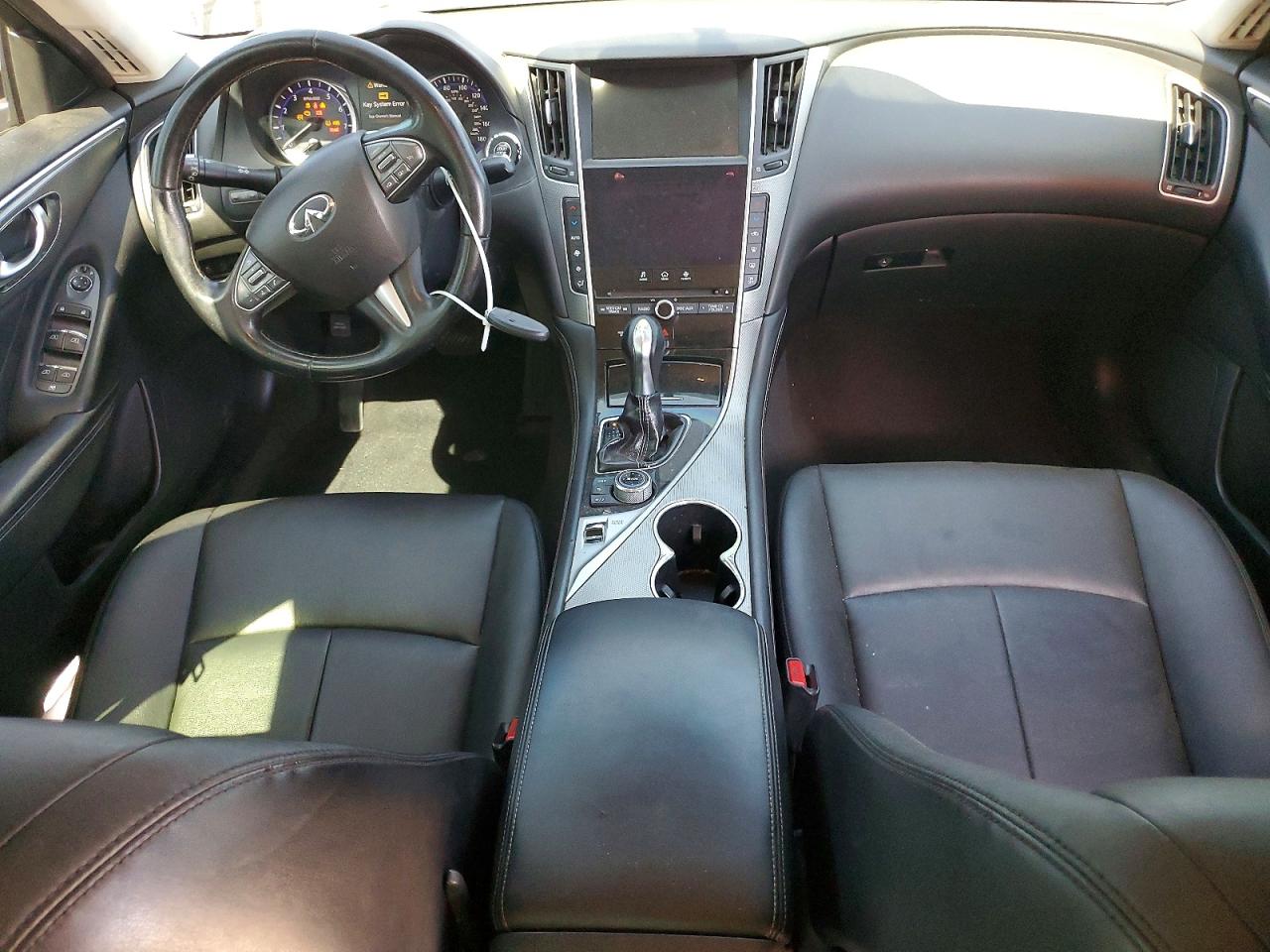 INFINITI Q50 2.0t P 2.0t Premium