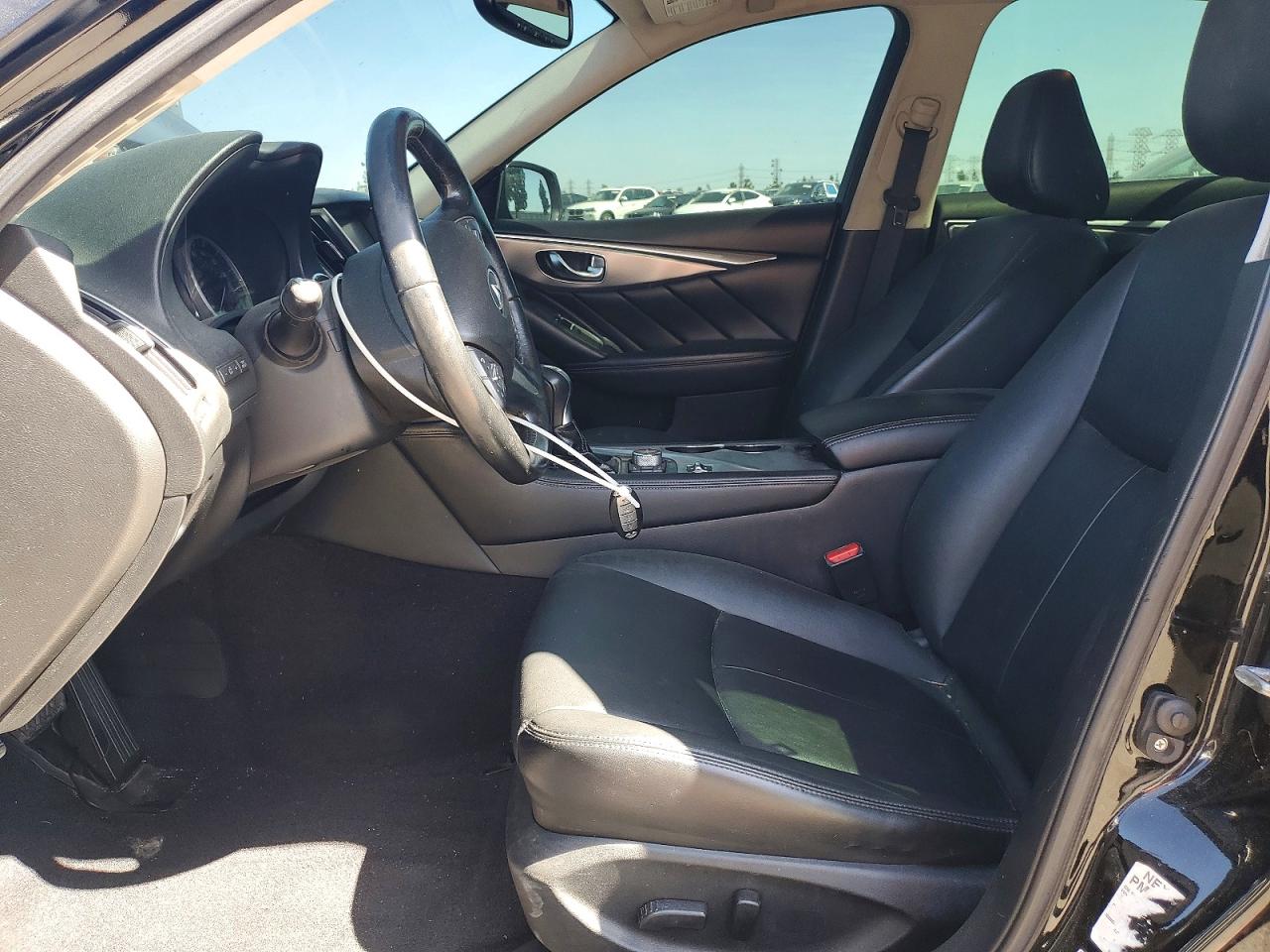 INFINITI Q50 2.0t P 2.0t Premium