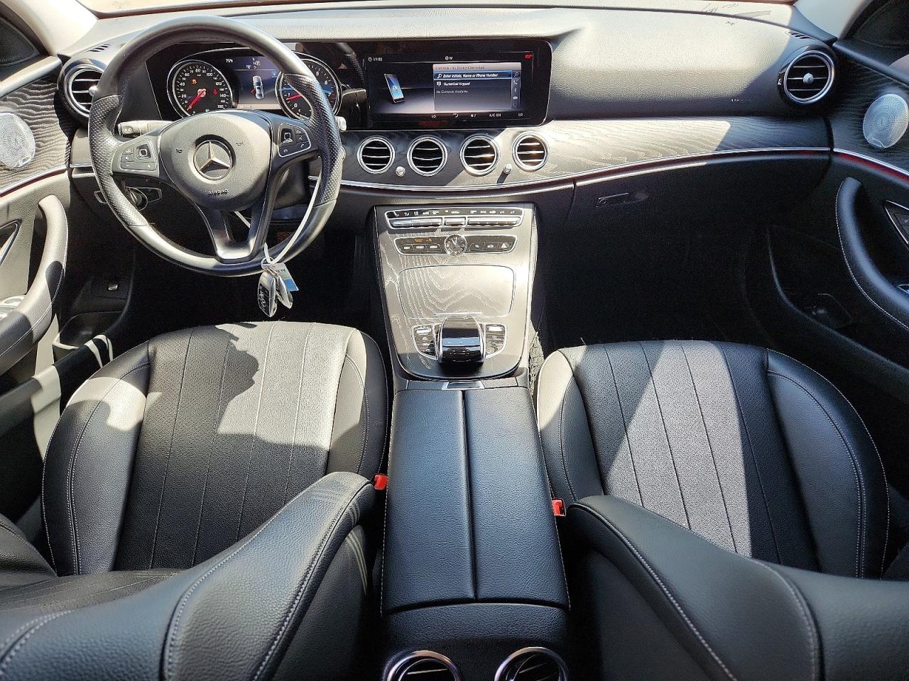 Mercedes-Benz E-Class 300