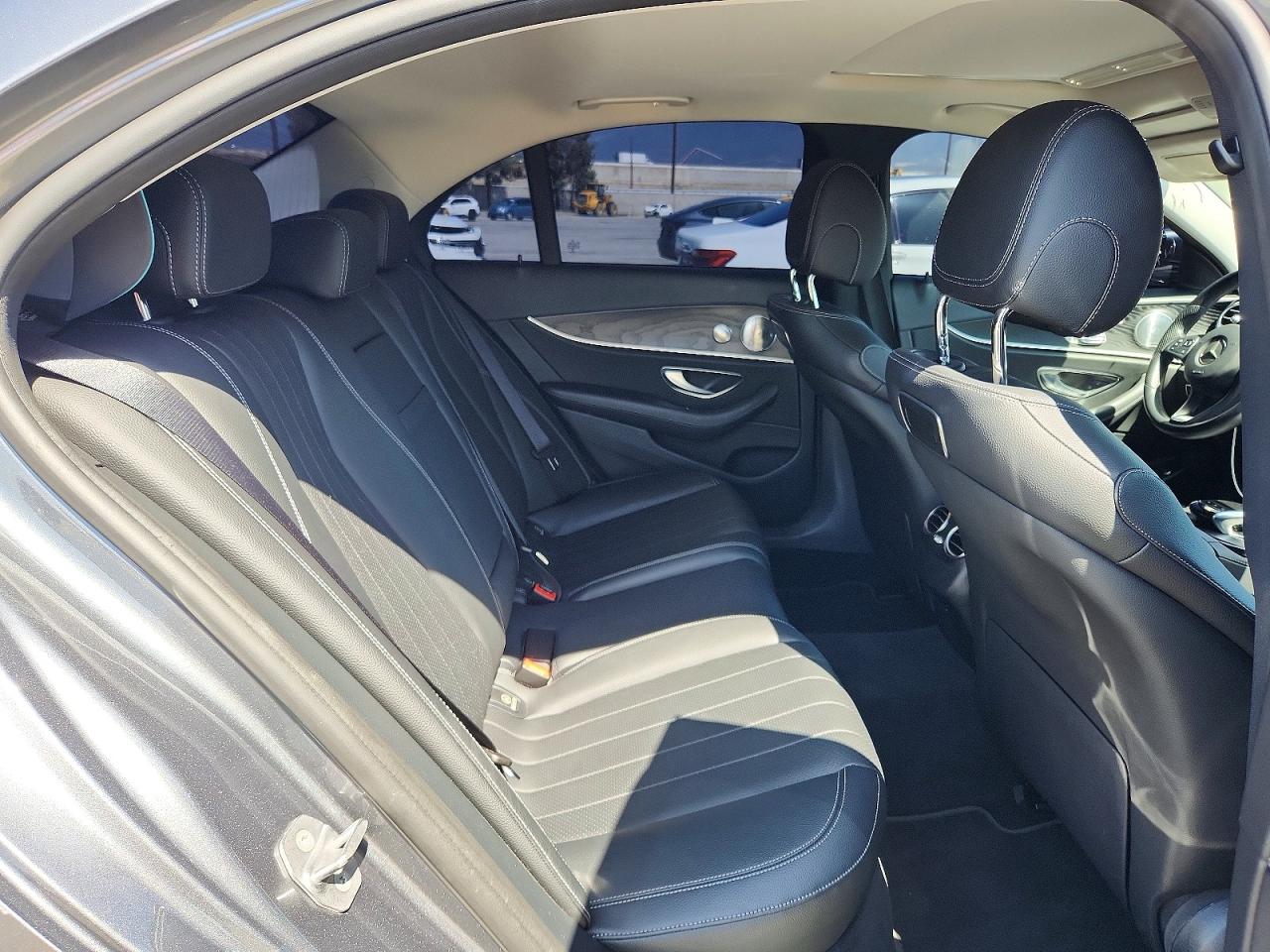 Mercedes-Benz E-Class 300