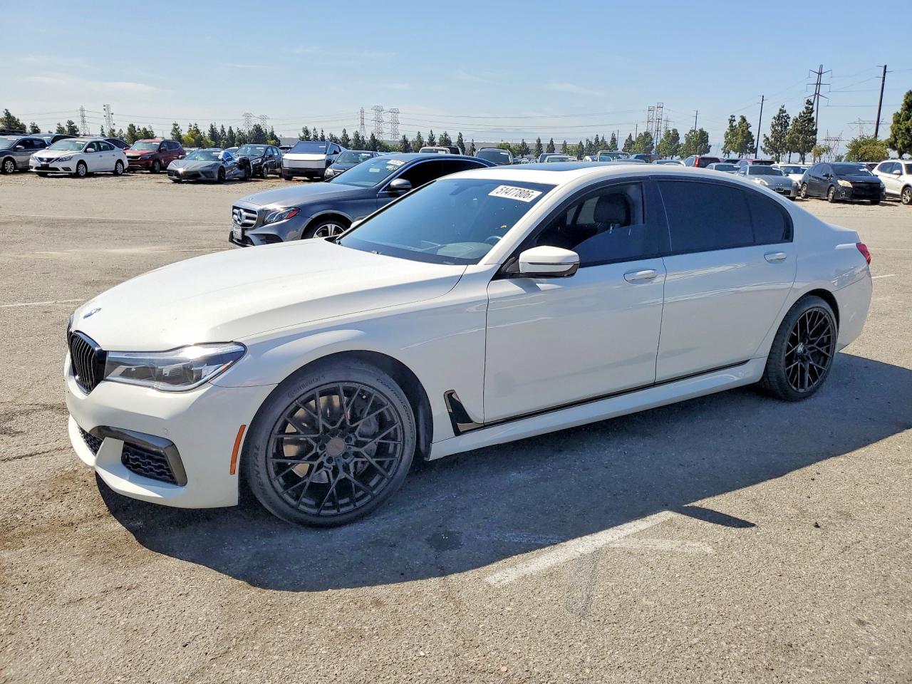 Salvage BMW 7 Series Image