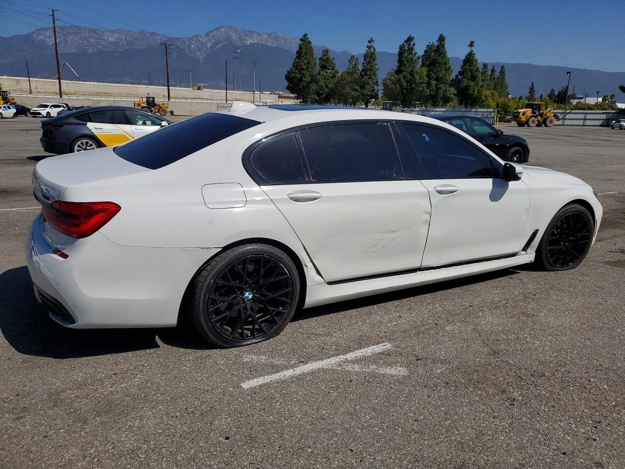 BMW 7 Series Xi