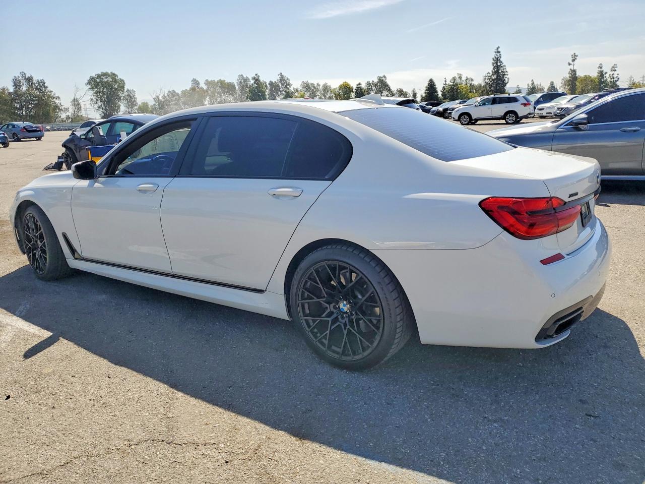 BMW 7 Series Xi
