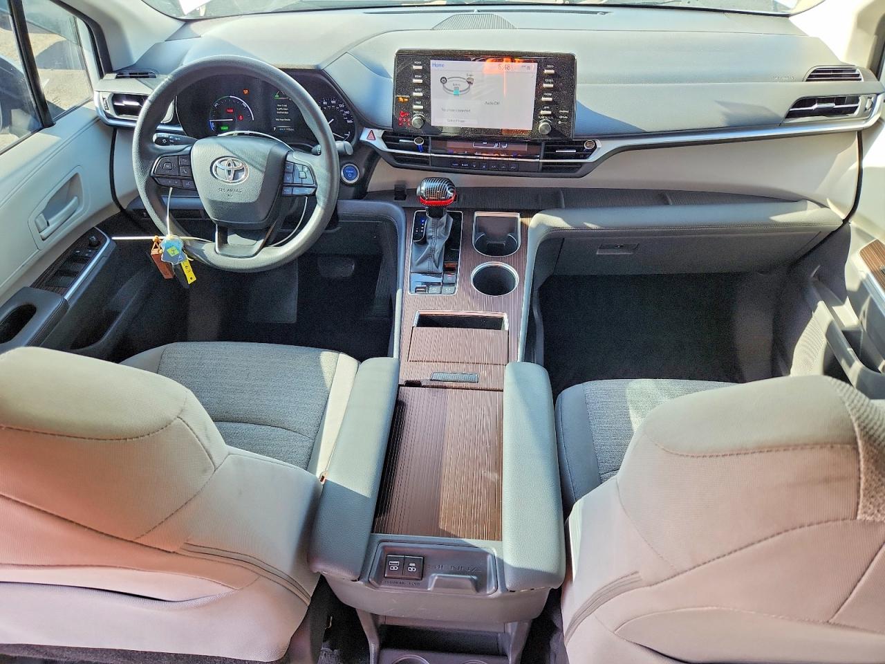 Toyota Sienna Le
