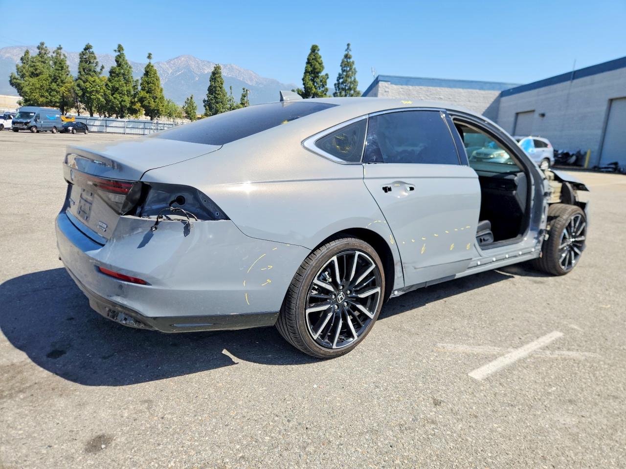 Honda Accord Touring Hybrid