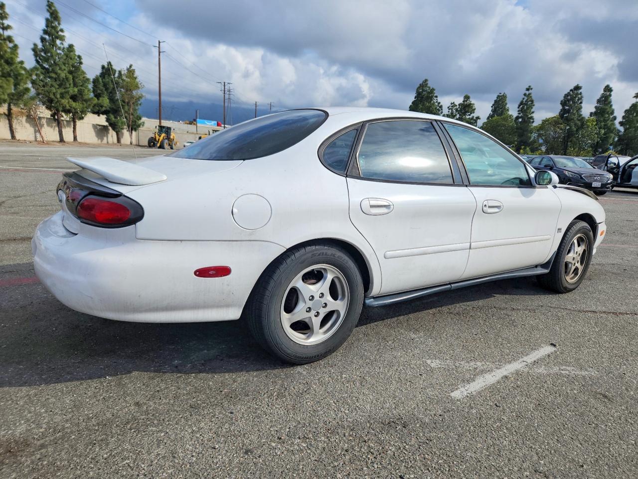 Ford Taurus Se