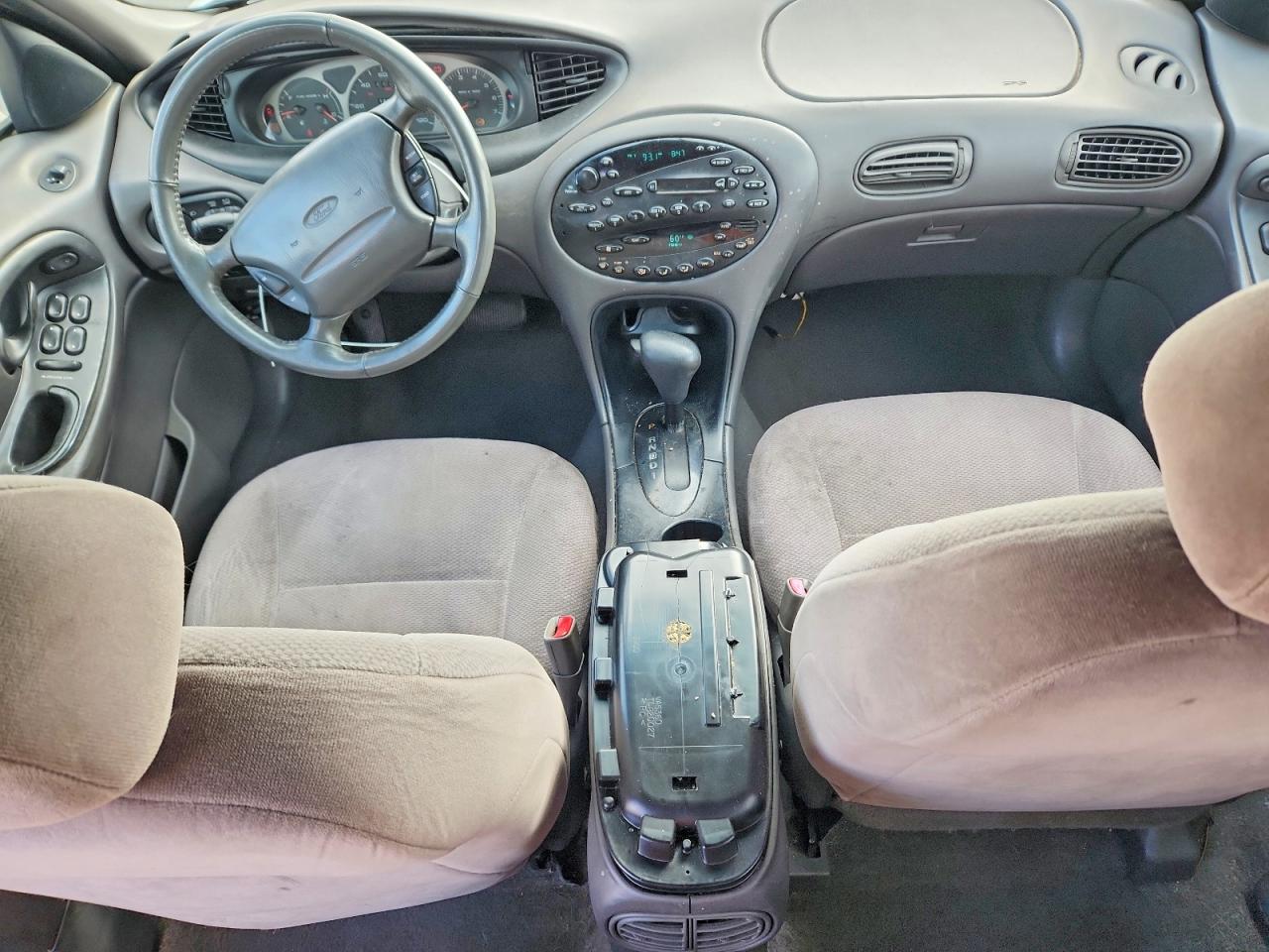 Ford Taurus Se