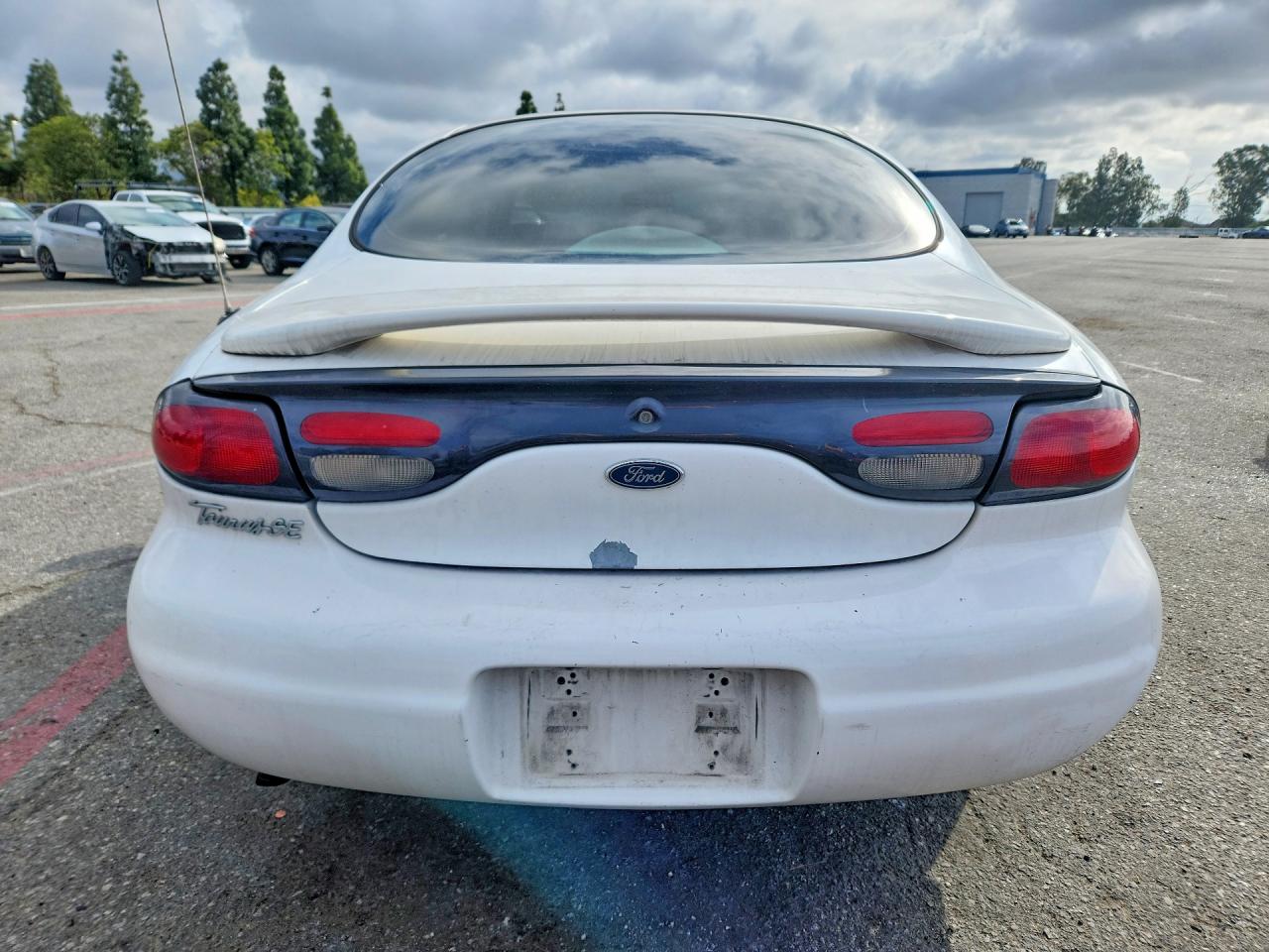 Ford Taurus Se