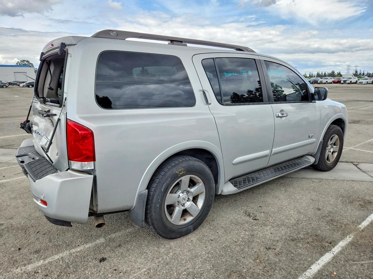 Nissan Armada Se