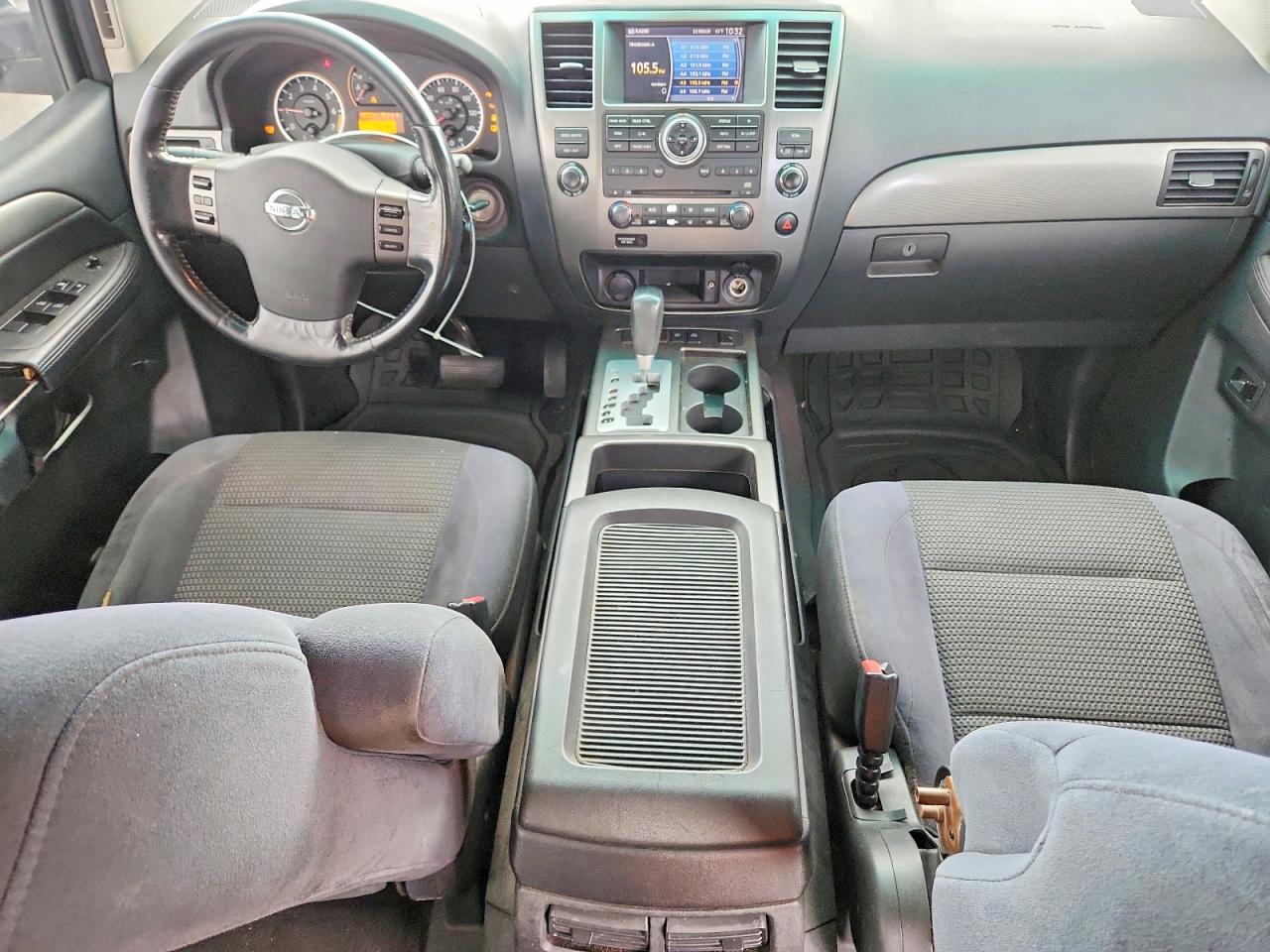Nissan Armada Se