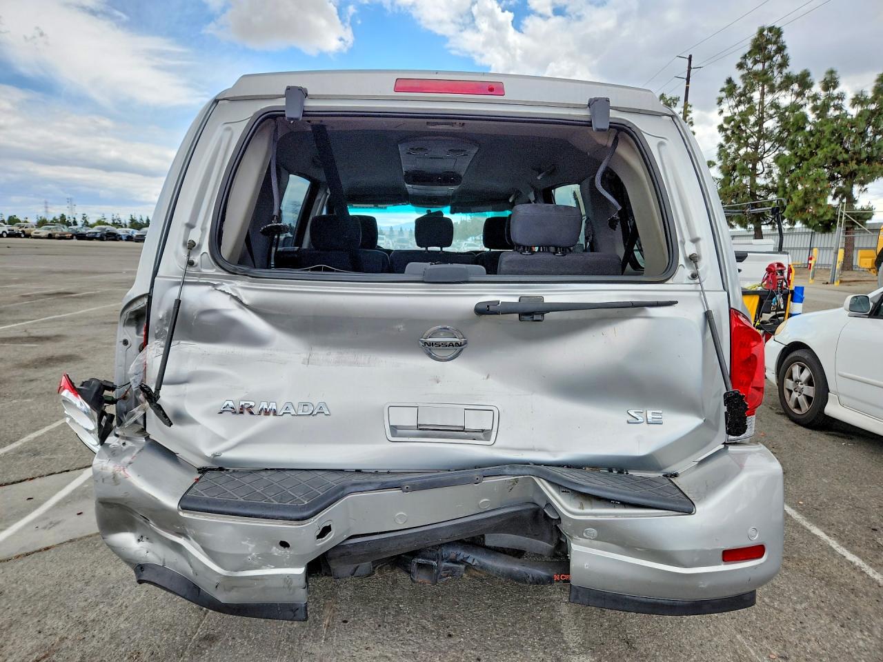 Nissan Armada Se