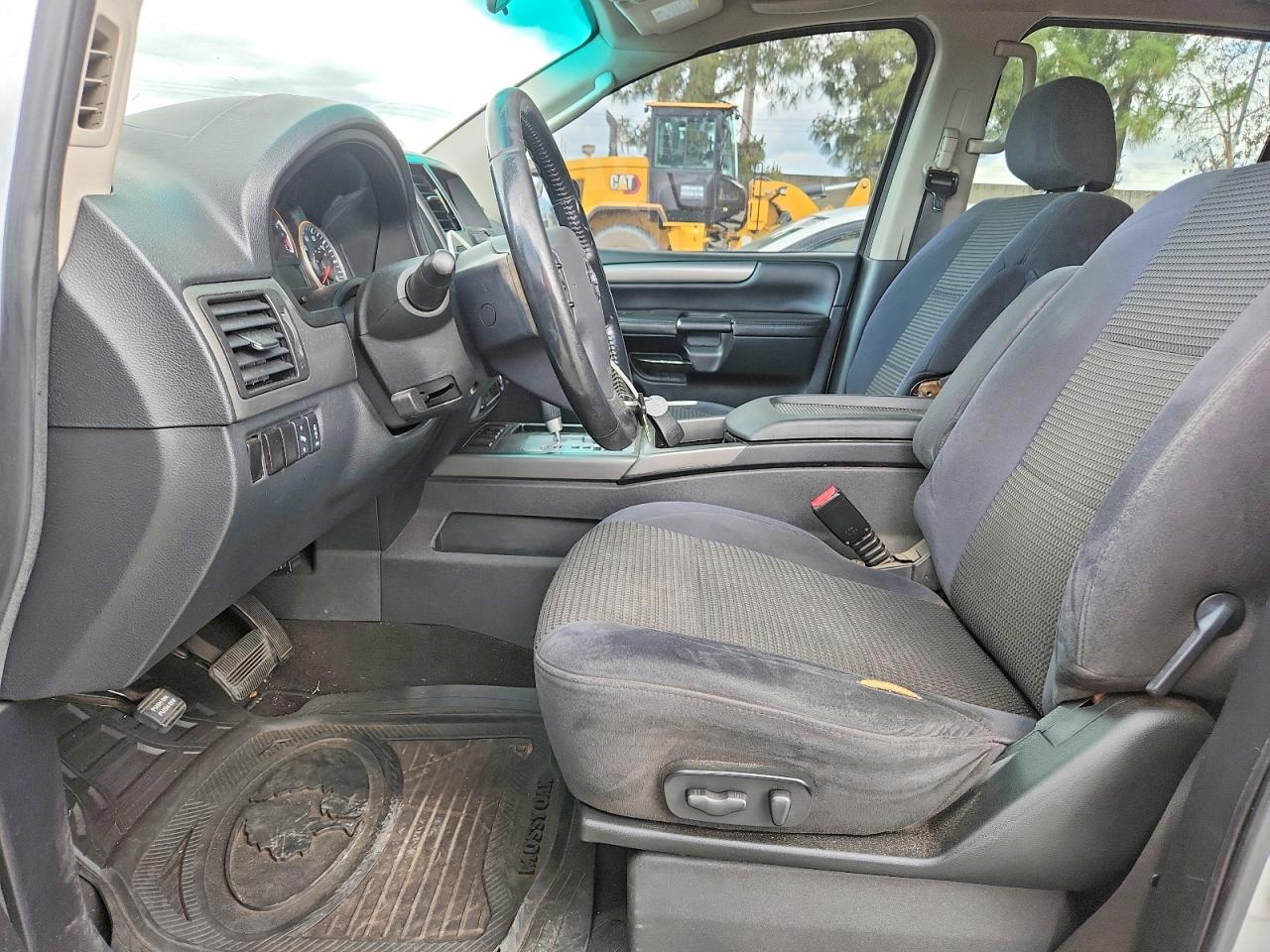 Nissan Armada Se