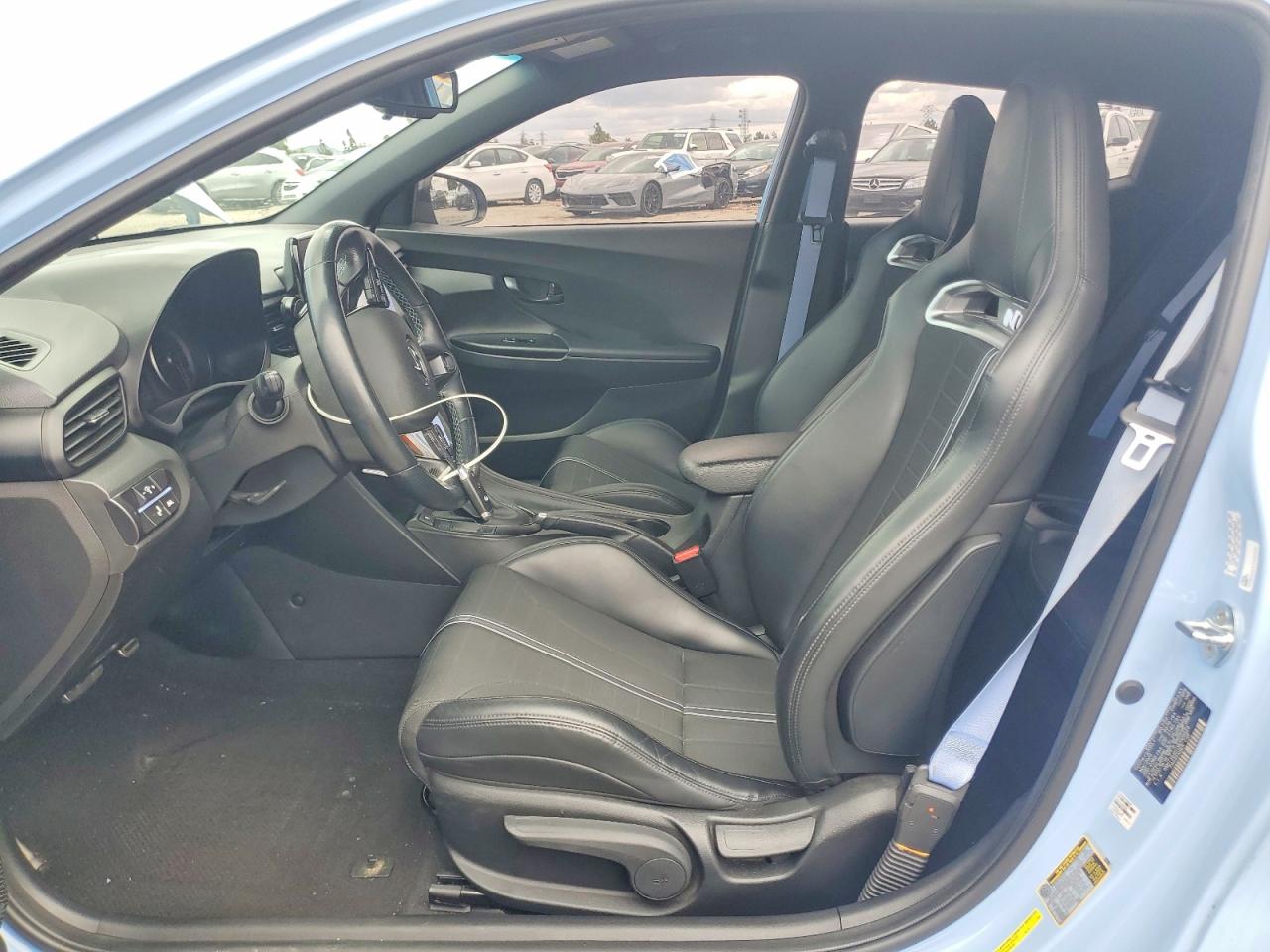 Hyundai VELOSTER Base