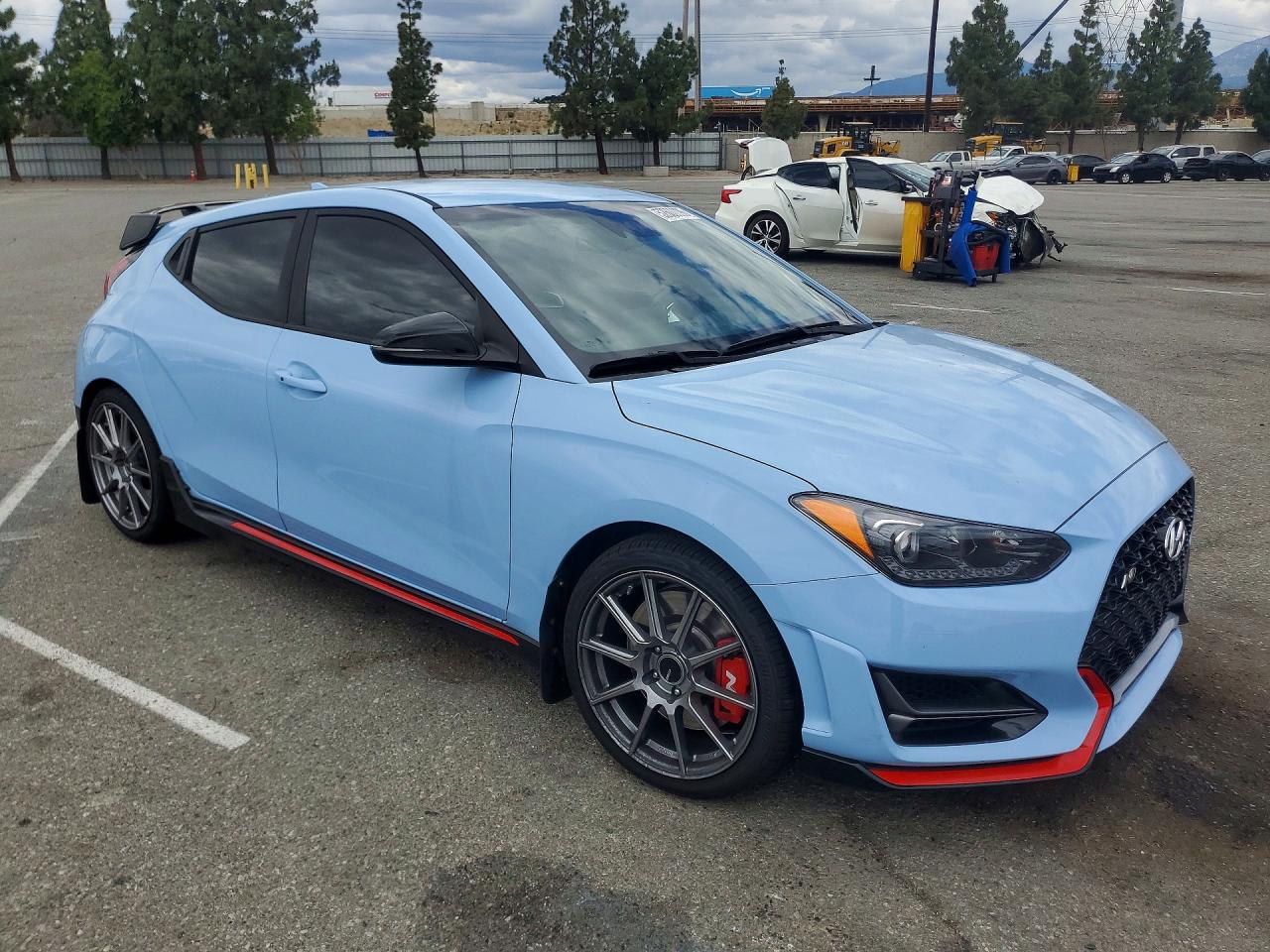 Hyundai VELOSTER Base