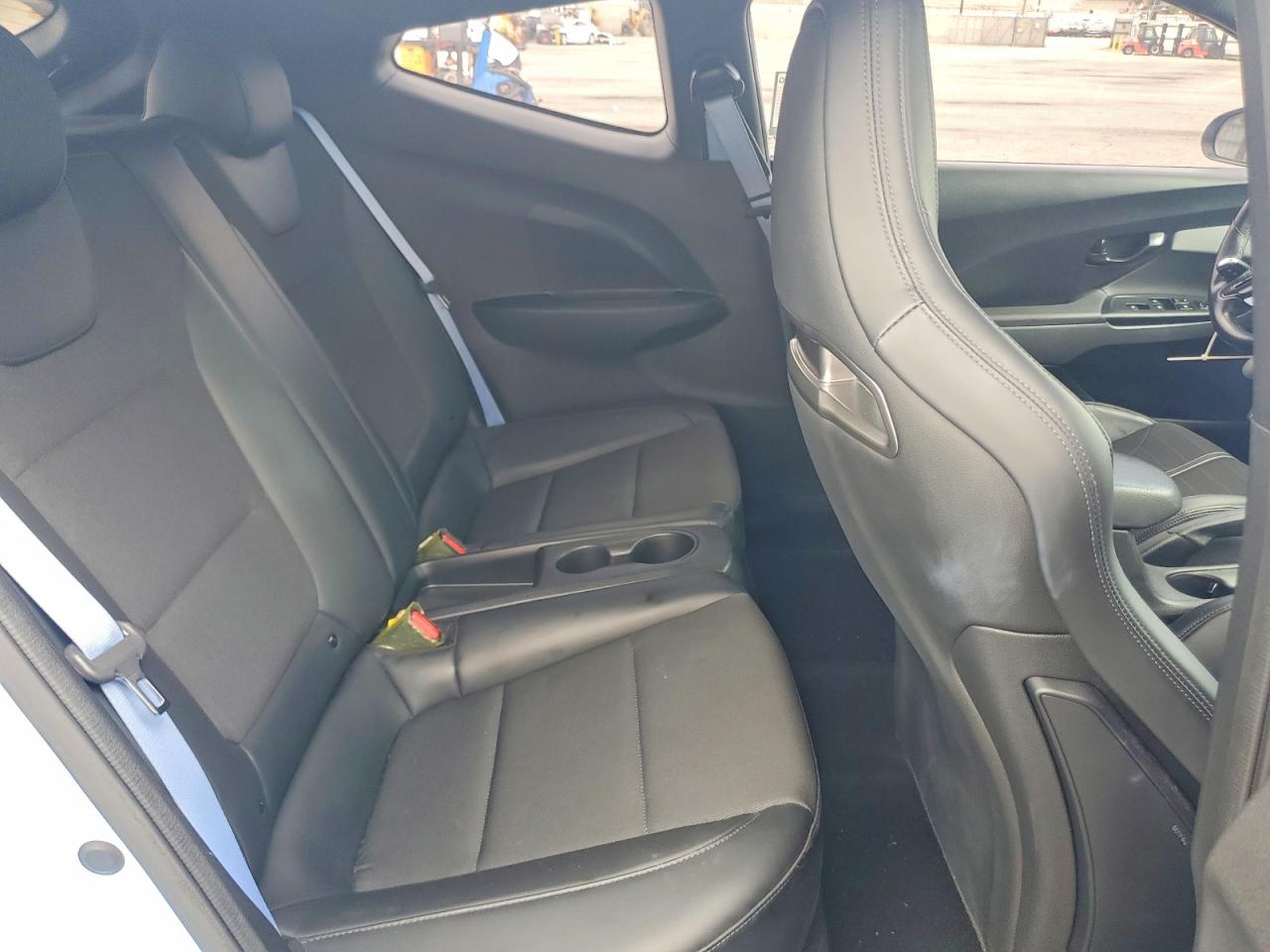 Hyundai VELOSTER Base