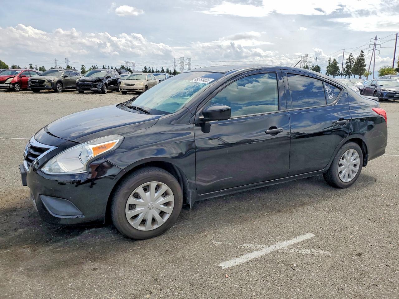 Salvage Nissan Versa Image